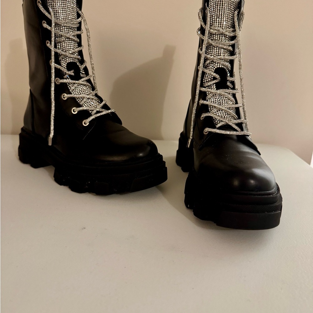 Black Lace-Up Women's Boots